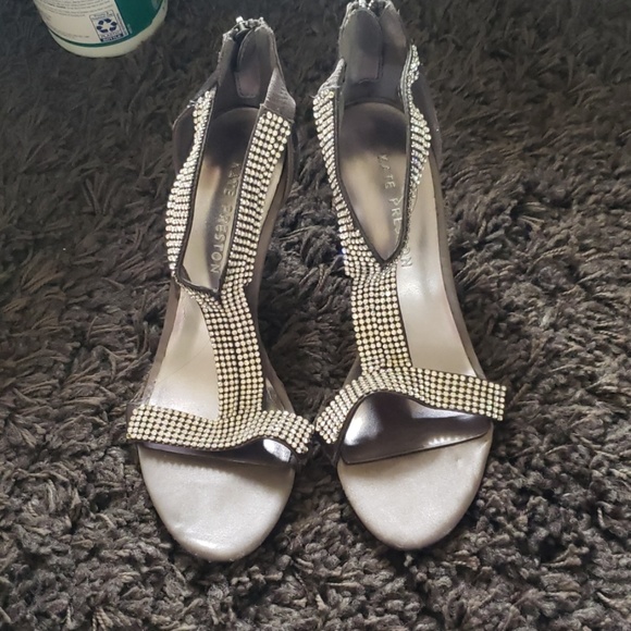 High Heels - Picture 2 of 2